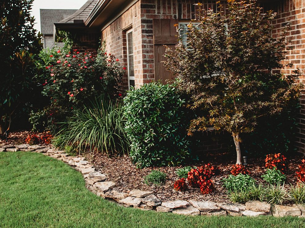 Memphis and the MidSouth Lawn Care Company Beauty Lawn Spray, Inc.